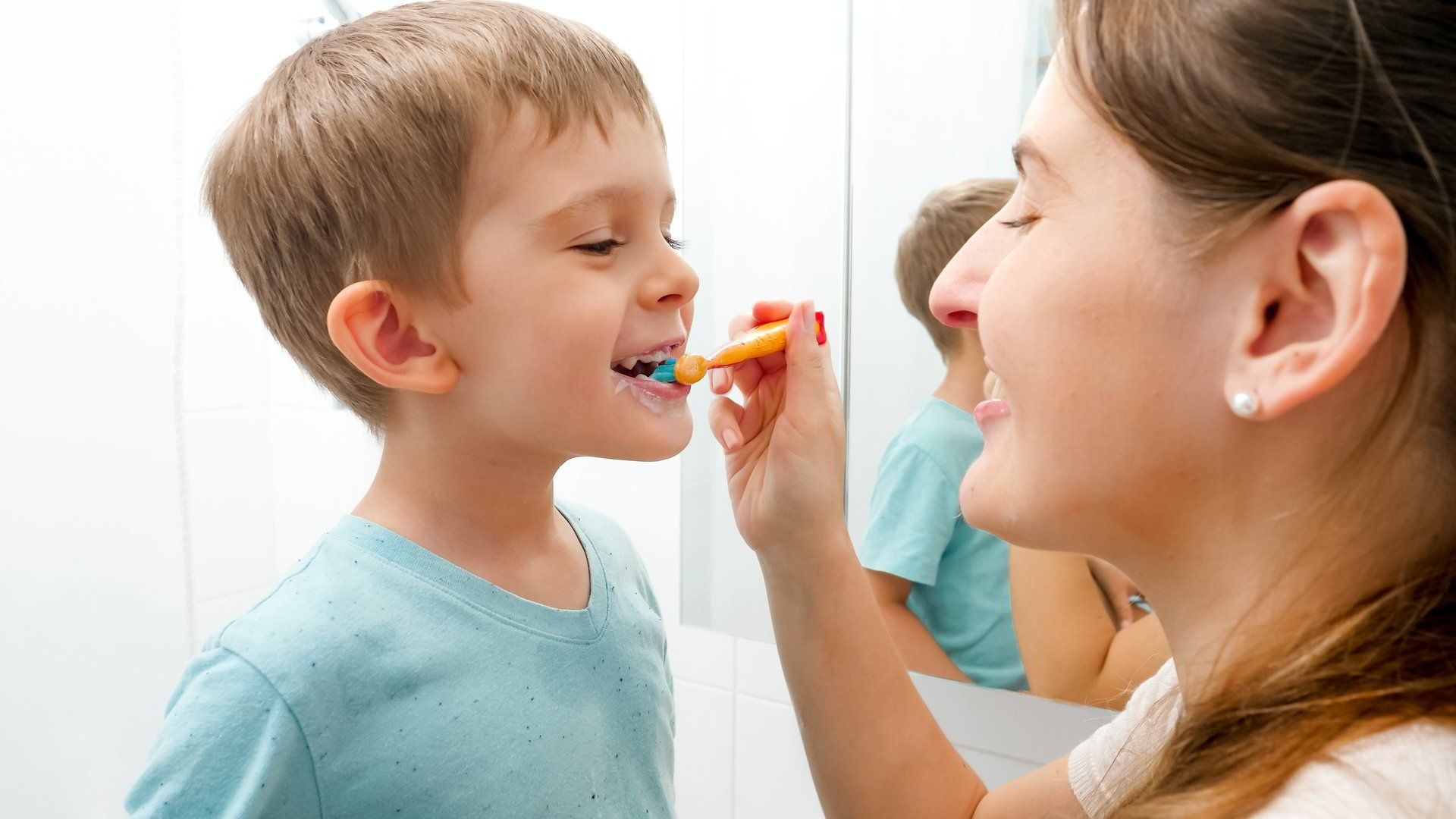 Teaching Kids Oral Hygiene 