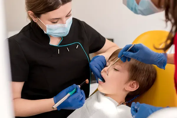 Professional Fluoride Treatment vs. Daily Use: What’s More Effective